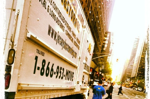 1-866-953-MOVE
